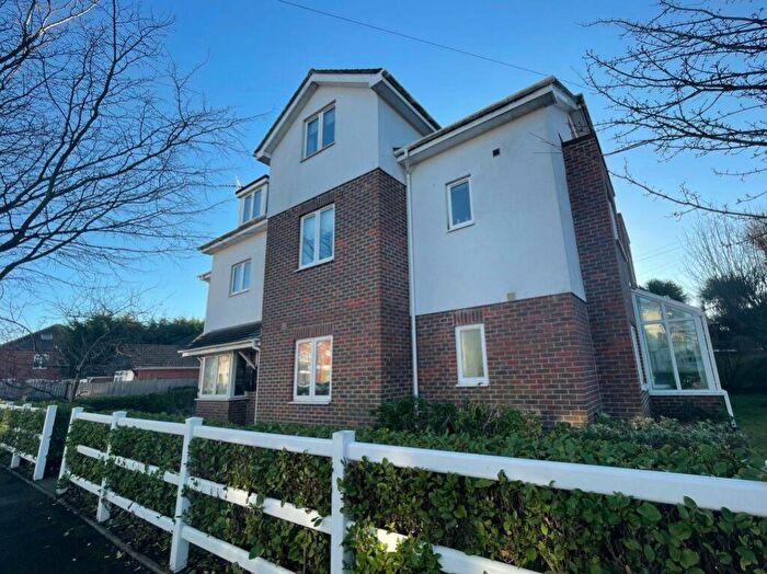 2 Bedroom Flat To Rent In Castlemain Avenue, Southbourne, BH6