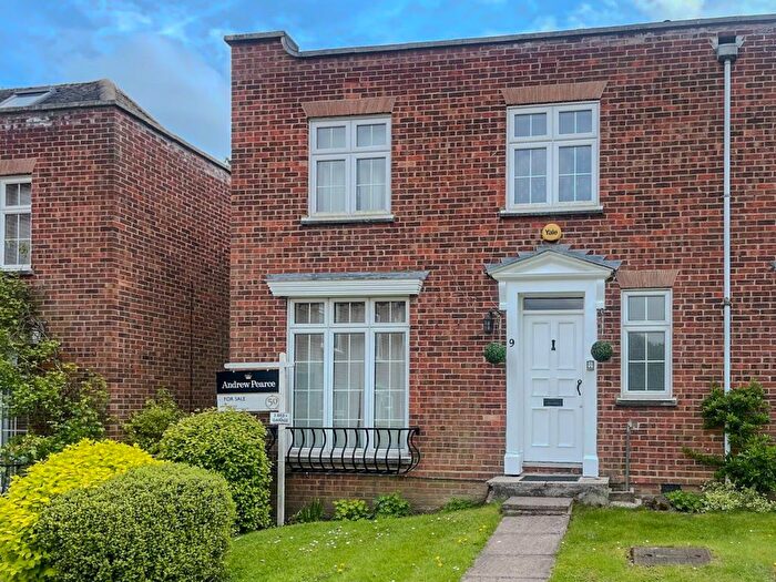 3 Bedroom End Of Terrace House For Sale In Azalea Walk, Pinner, HA5
