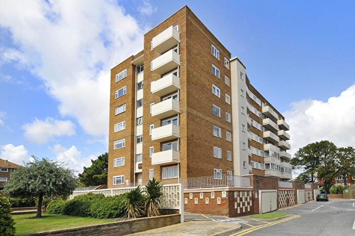 3 Bedroom Flat For Sale In Boundary Road, Worthing, BN11