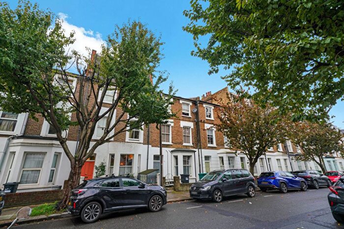1 Bedroom Flat To Rent In Southerton Road, London, W6