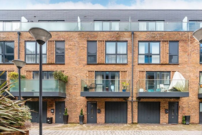 4 Bedroom Terraced House For Sale In Swan Street, Old Isleworth, Isleworth, TW7