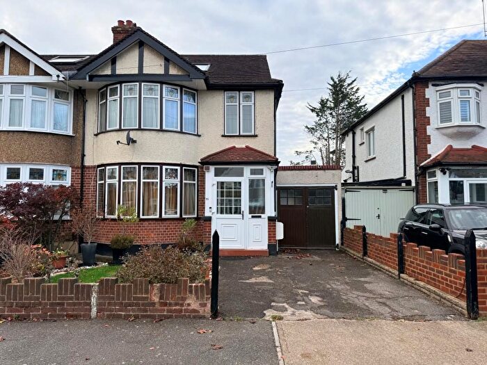 4 Bedroom Semi Detached House To Rent In Surbiton, Surrey, KT6