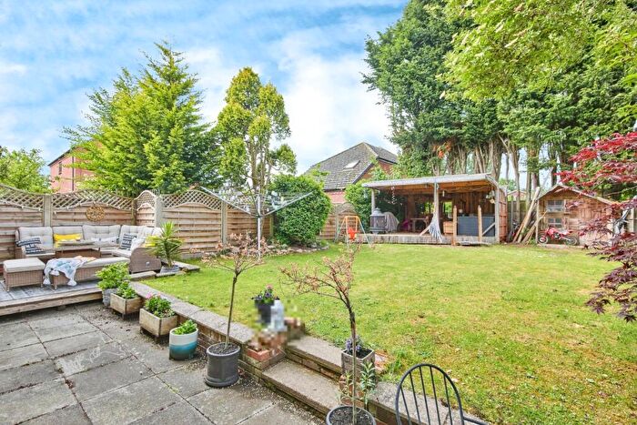 4 Bedroom Link Detached House For Sale In Burton Road, Coton-in-the-Elms, Swadlincote, Derbyshire, DE12