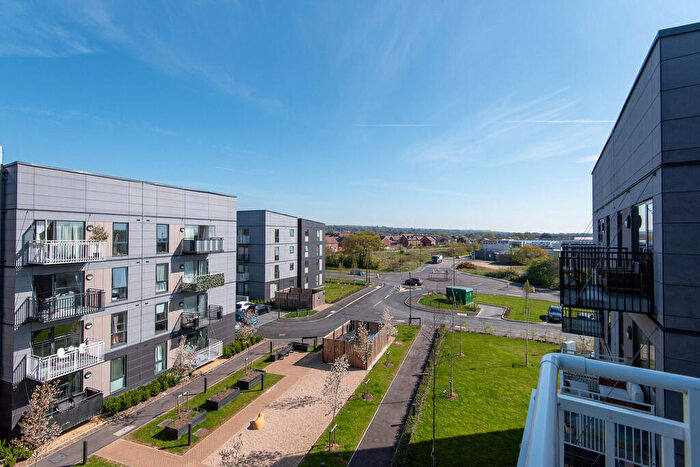 2 Bedroom Apartment For Sale In Ladybower Road, Worthing, BN13