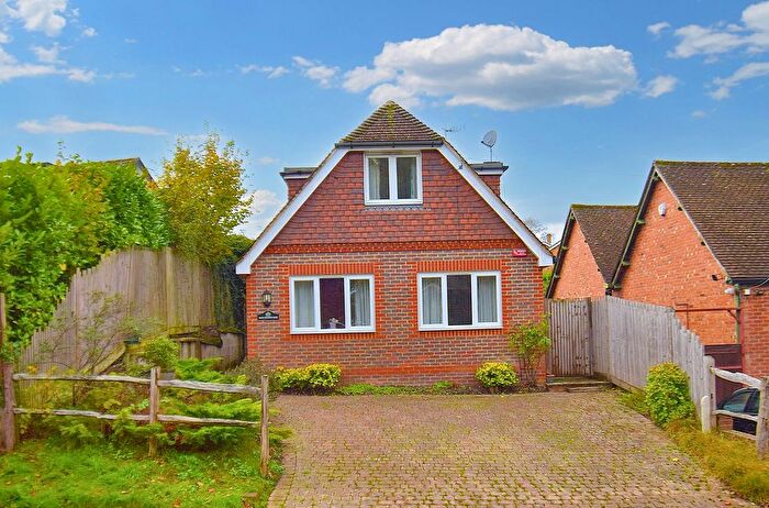 3 Bedroom Chalet For Sale In Glebe Road, Weald, Sevenoaks, TN14
