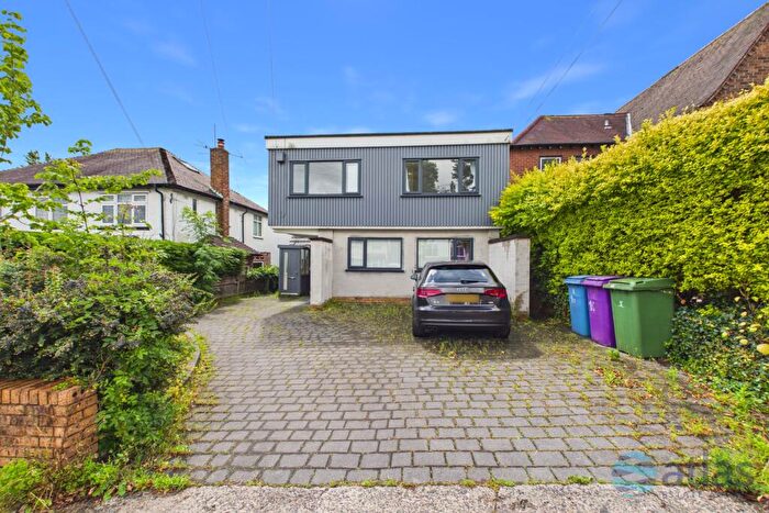 3 Bedroom Apartment For Sale In Hollytree Road, (upper Flat), Woolton, L25
