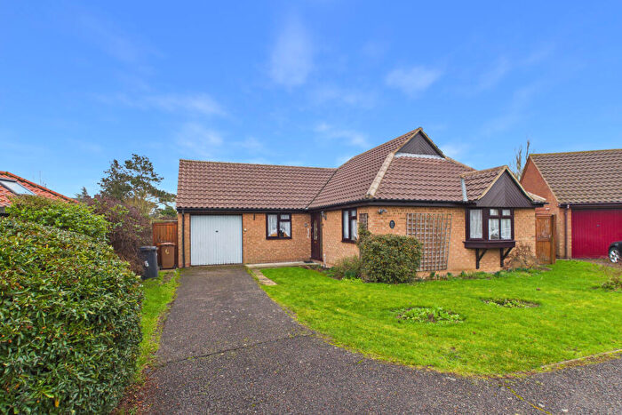 3 Bedroom Bungalow For Sale In Hudson Way, Barrow, Bury St. Edmunds, Suffolk, IP29