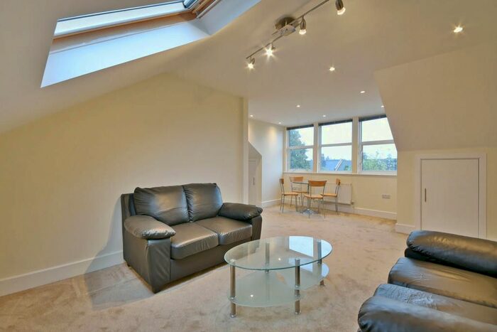 1 Bedroom Flat To Rent In Huddlestone Road, Willesden Green, NW2