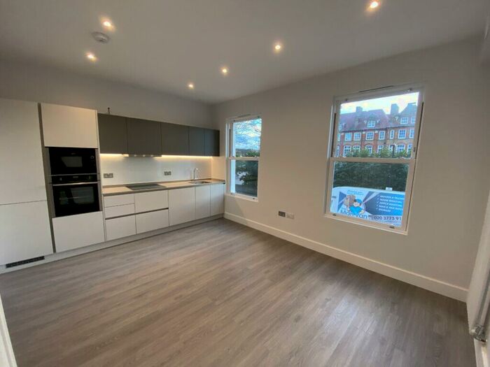 2 Bedroom Flat To Rent In Bedroom Flat &# Marriott Road, Finsbury Park, N4