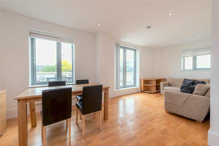 Studio To Rent In Railway Street, Gattis Wharf, N1
