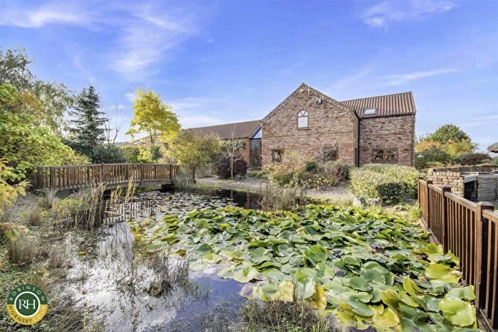 6 Bedroom Barn Conversion To Rent In Norwith Hill, Newington, Bawtry, Doncaster, DN10