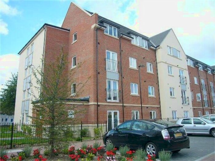 2 Bedroom Flat To Rent In Academy Place, Isleworth, Greater London TW7