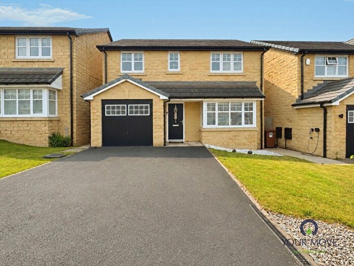 4 Bedroom Detached House For Sale In Wheatear Place, Darwen, Lancashire, BB3