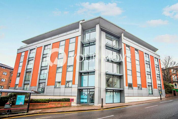 2 Bedroom Flat To Rent In Star Hill, Rochester, Kent, ME1