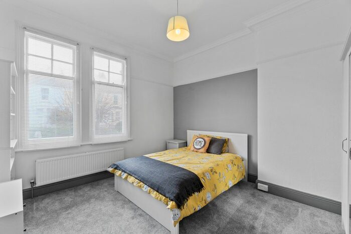 1 Bedroom Property To Rent In College Avenue, Mannamead, Plymouth, PL4