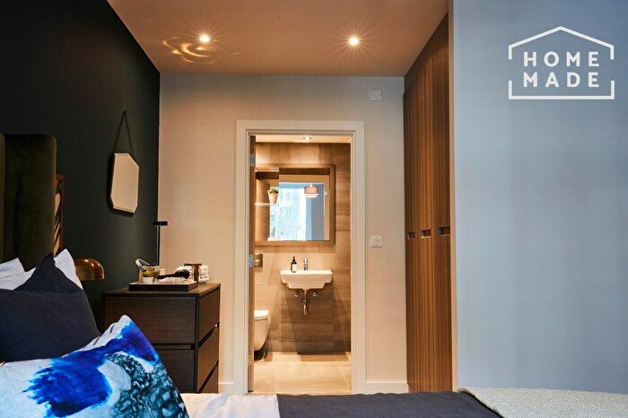 2 Bedroom Flat To Rent In Angel Gardens, M4