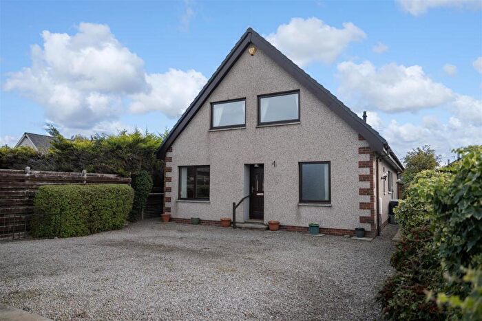 5 Bedroom Detached House For Sale In B Glenurquhart Road, Inverness, IV3