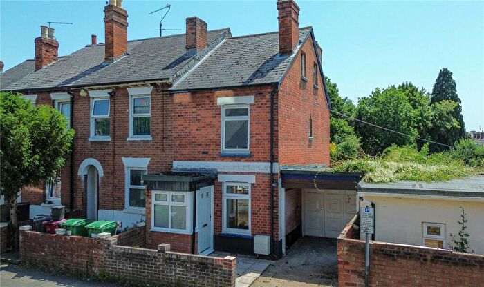 3 Bedroom End Of Terrace House For Sale In Amity Street, Reading, Berkshire, RG1