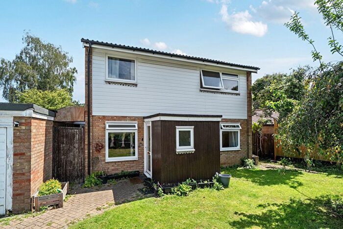 3 Bedroom Detached House For Sale In Hurstfield Road, Bromley, BR2