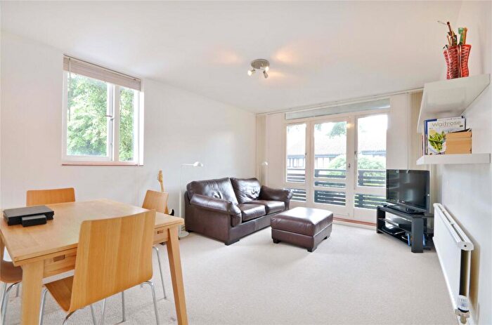 1 Bedroom Flat To Rent In Hall Oak Walk, West Hampstead, NW6
