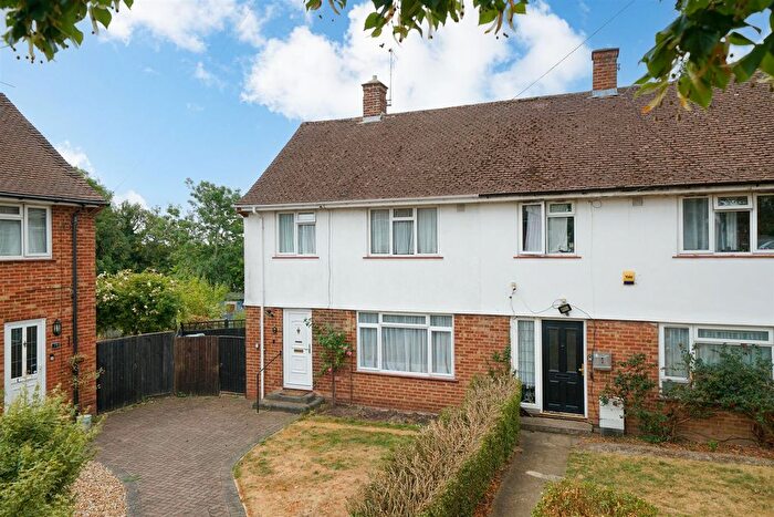 3 Bedroom Property For Sale In Summerhouse Way, Abbots Langley, WD5