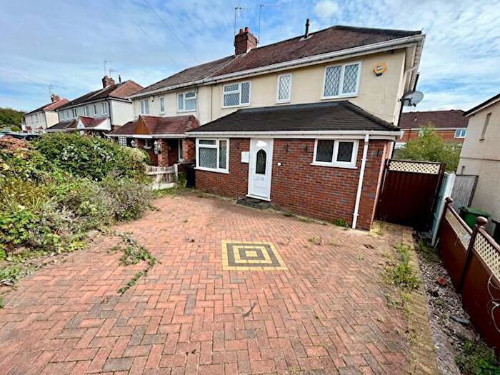 3 Bedroom House To Rent In Blewitt Street, Brierley Hill, West Midlands, DY5