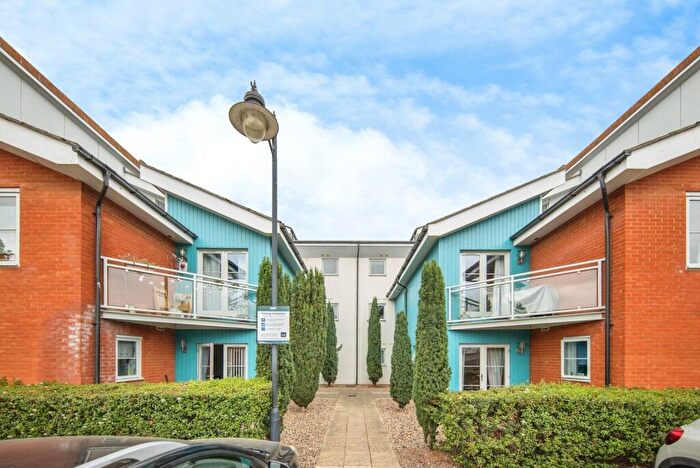2 Bedroom Flat For Sale In Downham Boulevard, Ipswich, Suffolk, IP3
