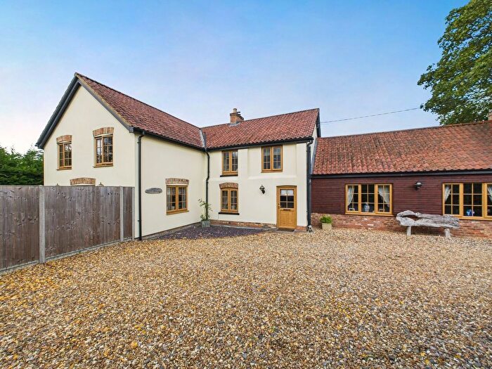 4 Bedroom Detached House For Sale In Main Road, Crimplesham, King's Lynn, PE33