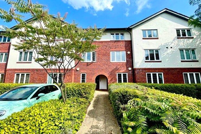 2 Bedroom Flat To Rent In Fielden Court, Manchester, M21
