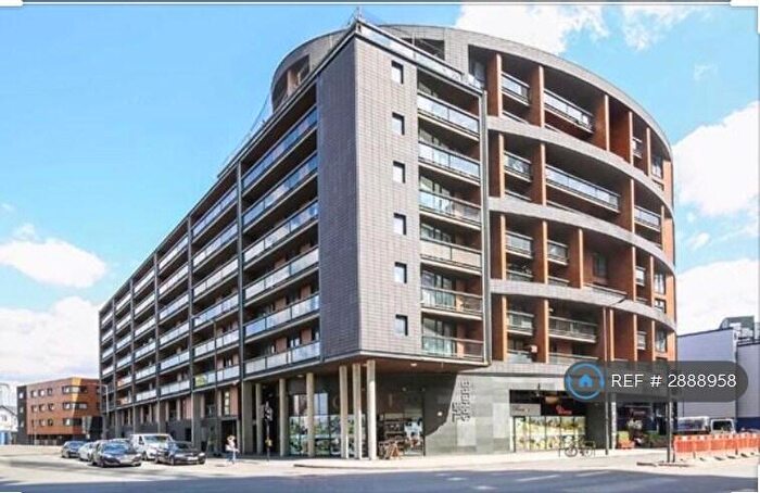 2 Bedroom Flat To Rent In The Sphere, London, E16