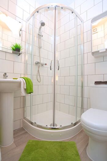 1 Bedroom Studio To Rent In Tavistock Street, Luton, Bedfordshire, LU1