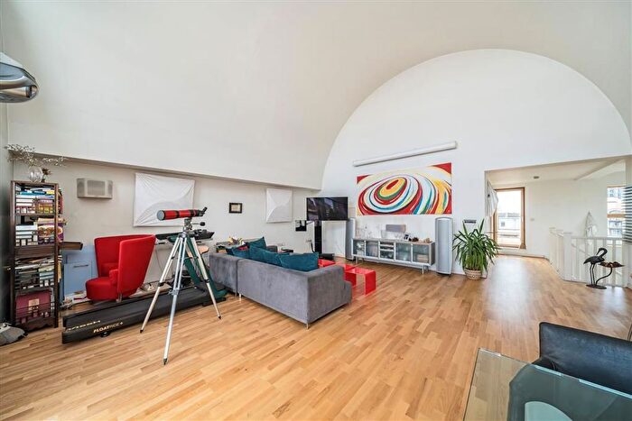 3 Bedroom Flat For Sale In Renaissance Walk, Greenwich, SE10