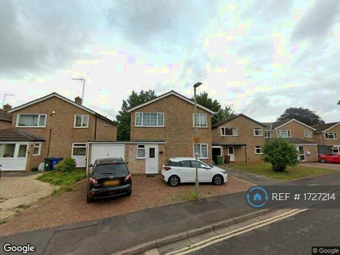 3 Bedroom Detached House To Rent In Valley Road, Banbury, OX16