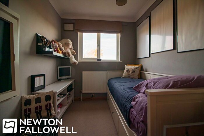 3 Bedroom Terraced House For Sale In Clinton Rise, Gamston, DN22