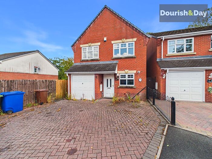 4 Bedroom Detached House For Sale In Locketts Court, Locketts Court, WS11