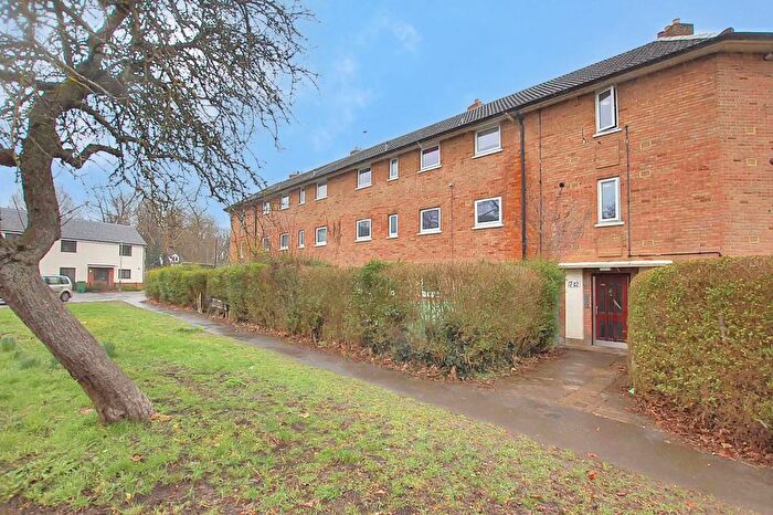 3 Bedroom Flat For Sale In Oak Avenue, Cheltenham, GL52