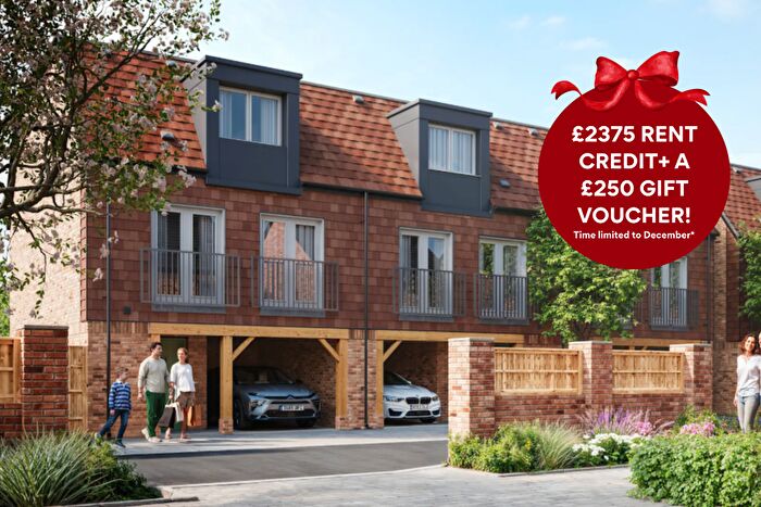 3 Bedroom Terraced House To Rent In *Includes A £ Rent Credit!* Ragstone Avenue, Swanscombe, Kent, DA10