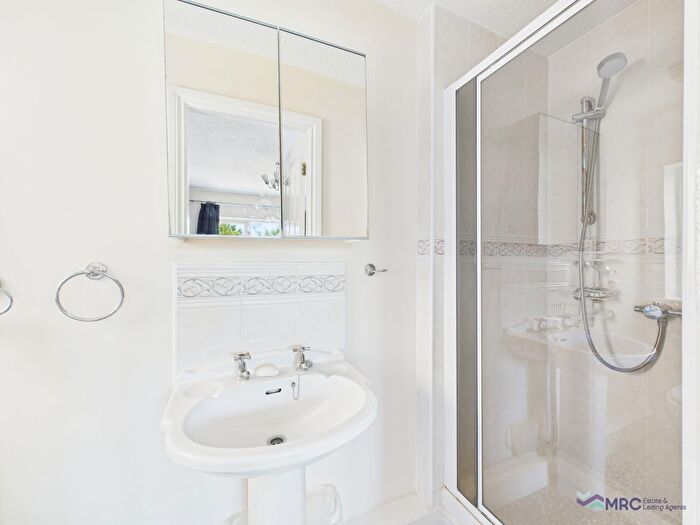 4 Bedroom Detached House For Sale In South Bridge Road, Hull, HU9