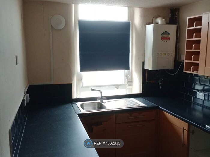 3 Bedroom Terraced House To Rent In Parkwood Street, Keighley, BD21
