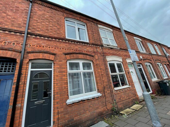 3 Bedroom Terraced House To Rent In Station Street, Loughborough, LE11