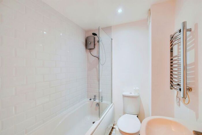 1 Bedroom Flat For Sale In Lorne Park Road, Bournemouth, BH1