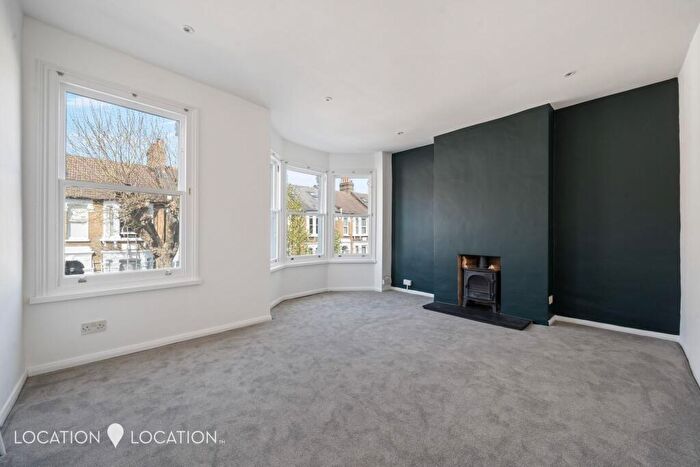 1 Bedroom Flat To Rent In Prince George Road, London, N16