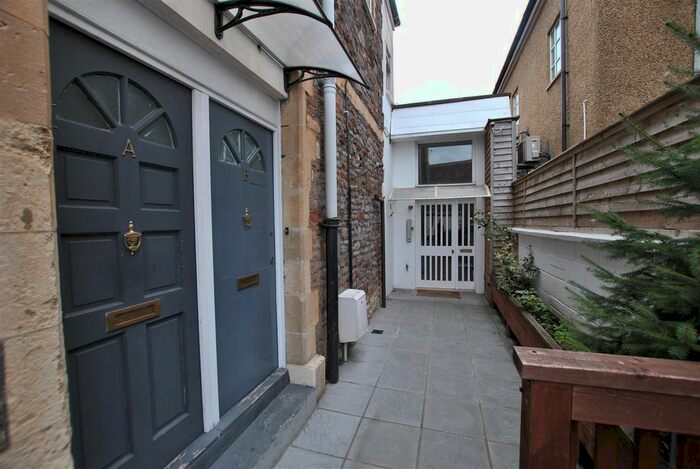 1 Bedroom Flat To Rent In Wells Road, Knowle, Bristol, BS4