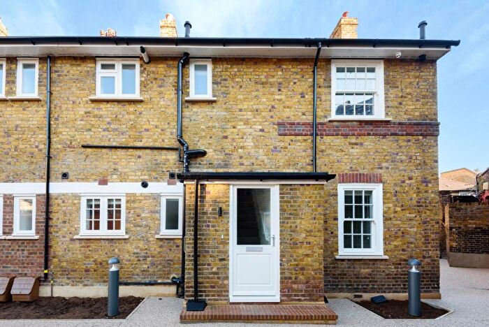 2 Bedroom Terraced House To Rent In Horsley Street, London, SE17