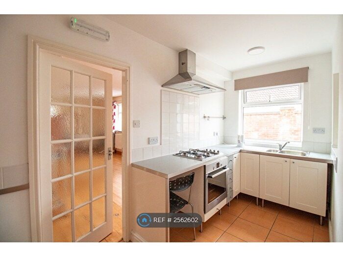 2 Bedroom Maisonette To Rent In Ayston Road, Leicester, LE3