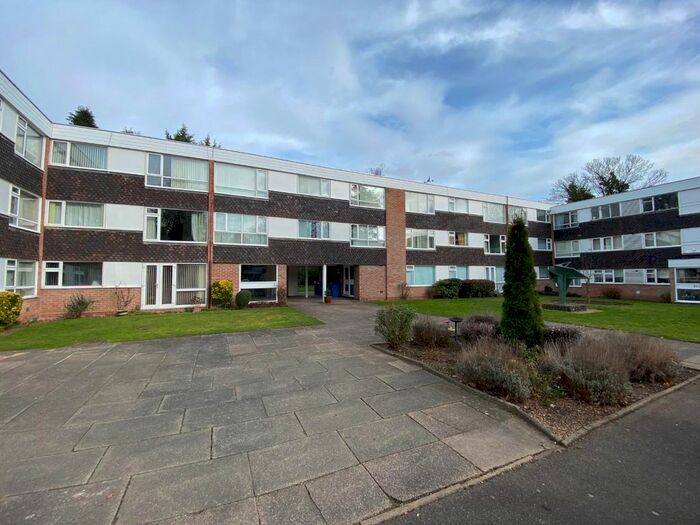 2 Bedroom Flat To Rent In Keresley Close, Solihull, B91