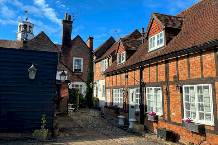 1 Bedroom Apartment To Rent In Church Street, Amersham, HP7