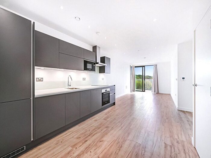 1 Bedroom Flat For Sale In Bakery Walk, Greenford, UB6