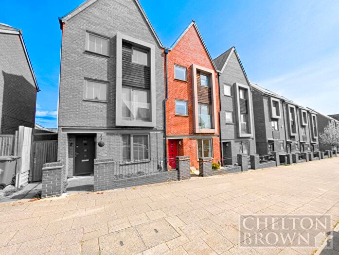 4 Bedroom House For Sale In High Street, Upton, Northampton, NN5