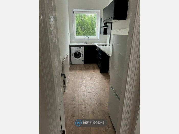 2 Bedroom Flat To Rent In Willowbank Road, Aberdeen, AB11